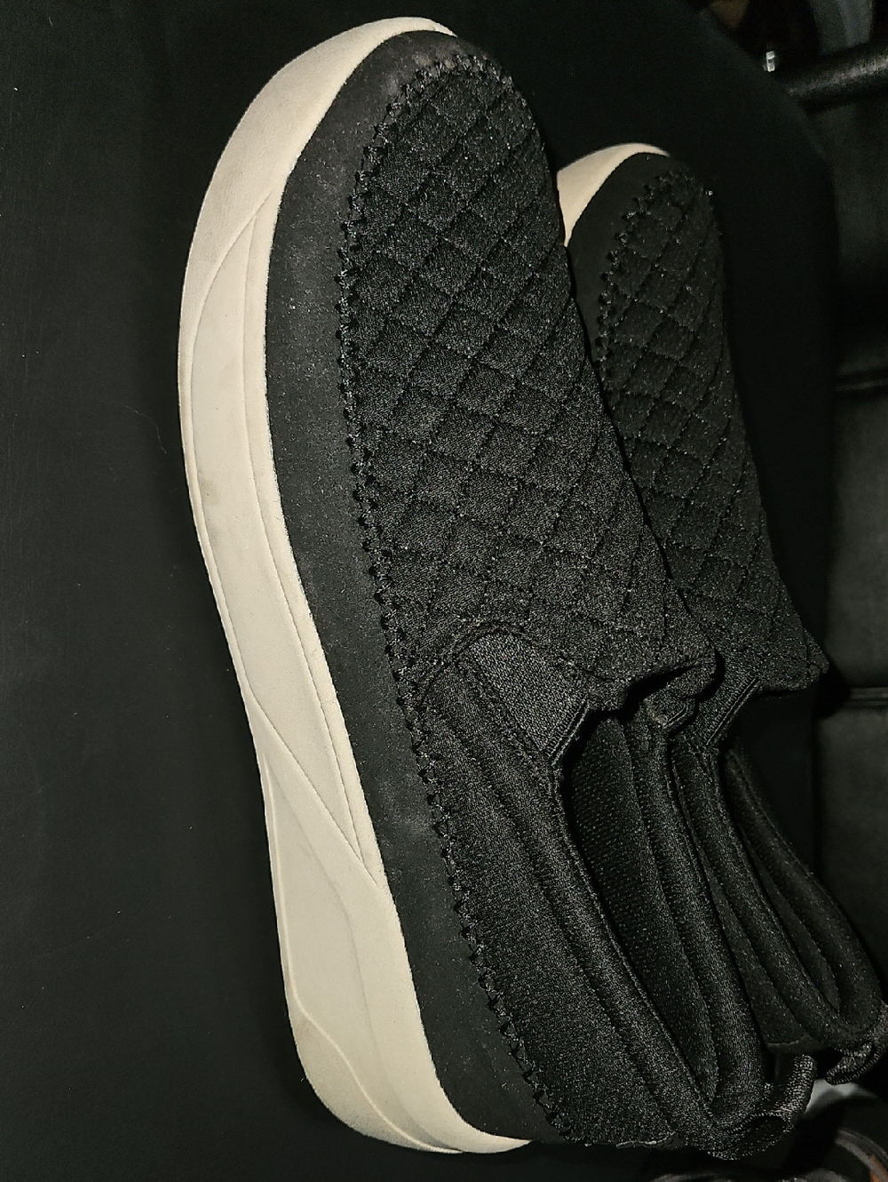 Staheekum Quilted Slip-On Shoes Size 10 - Picture 5 of 11